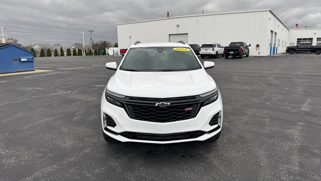 Used 2024 Chevrolet Equinox RS image 2