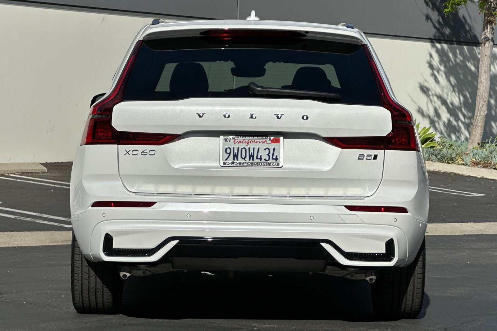 Certified 2026 Volvo XC60 B5 Plus w/ Protection Package Premier AWD/4WD image 5