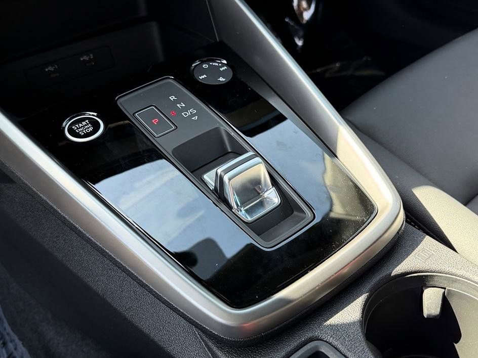 Used 2024 Audi A3 2.0T Premium w/ Convenience Package image 28