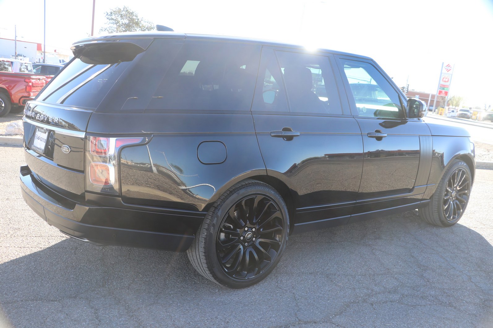Used 2020 Land Rover Range Rover HSE image 7