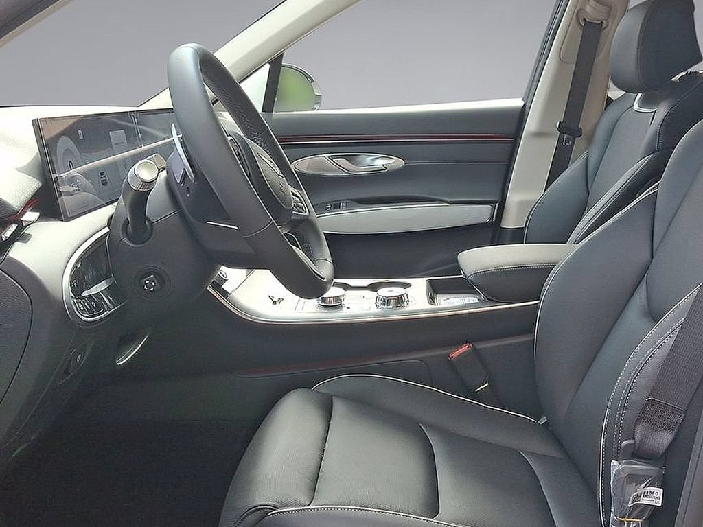 New 2026 Genesis GV70 2.5T Advanced AWD/4WD image 15