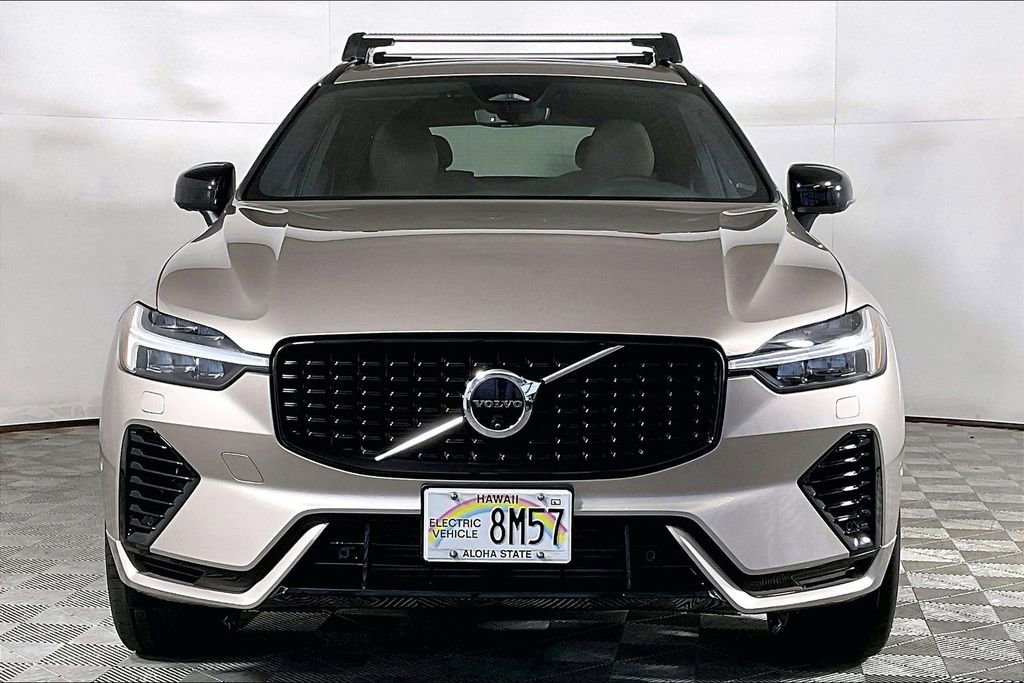 Used 2024 Volvo XC60 T8 Plus w/ Protection Package Premier image 2