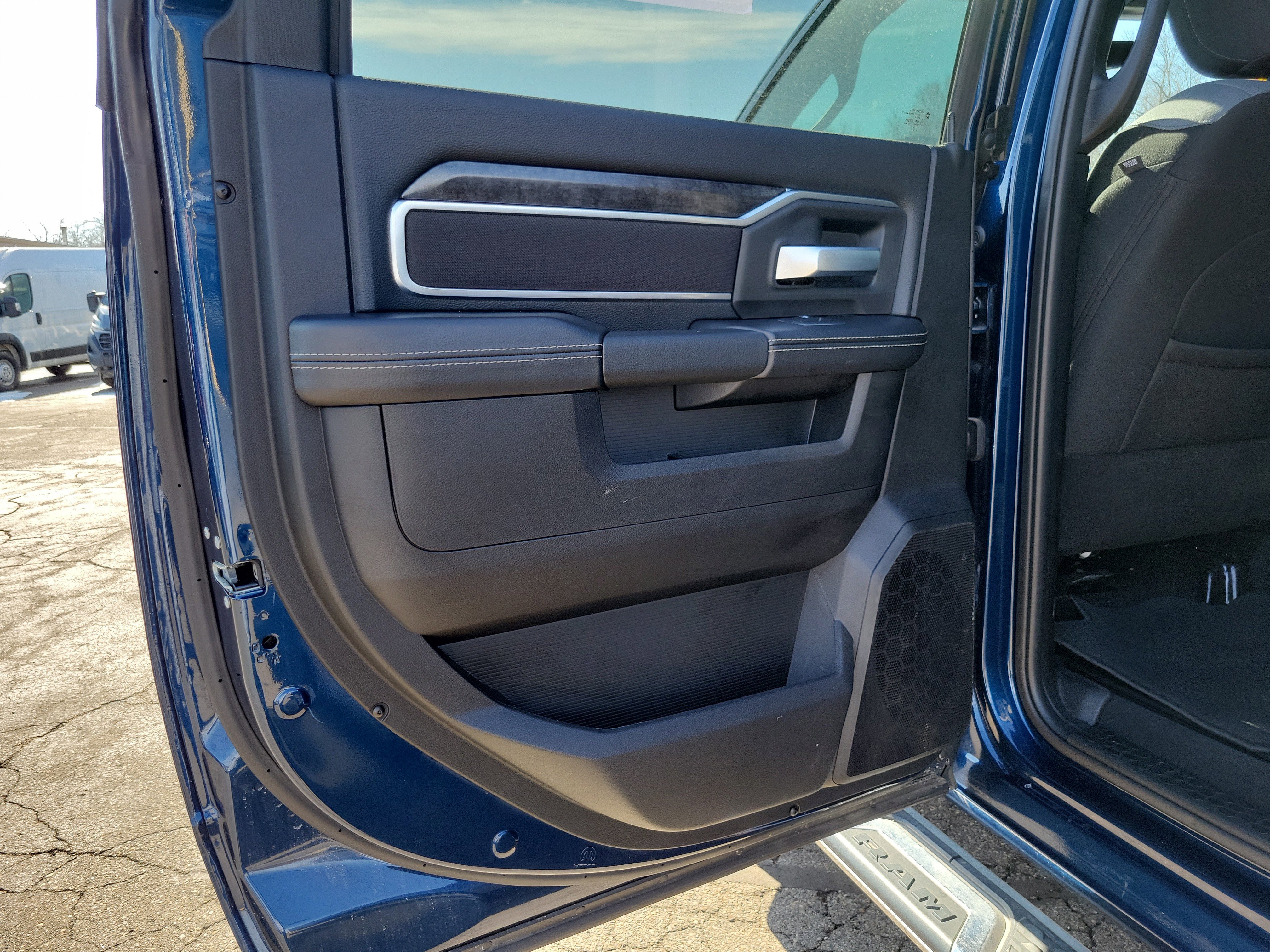 Used 2024 RAM 2500 Big Horn w/ Bed Utility Group image 17