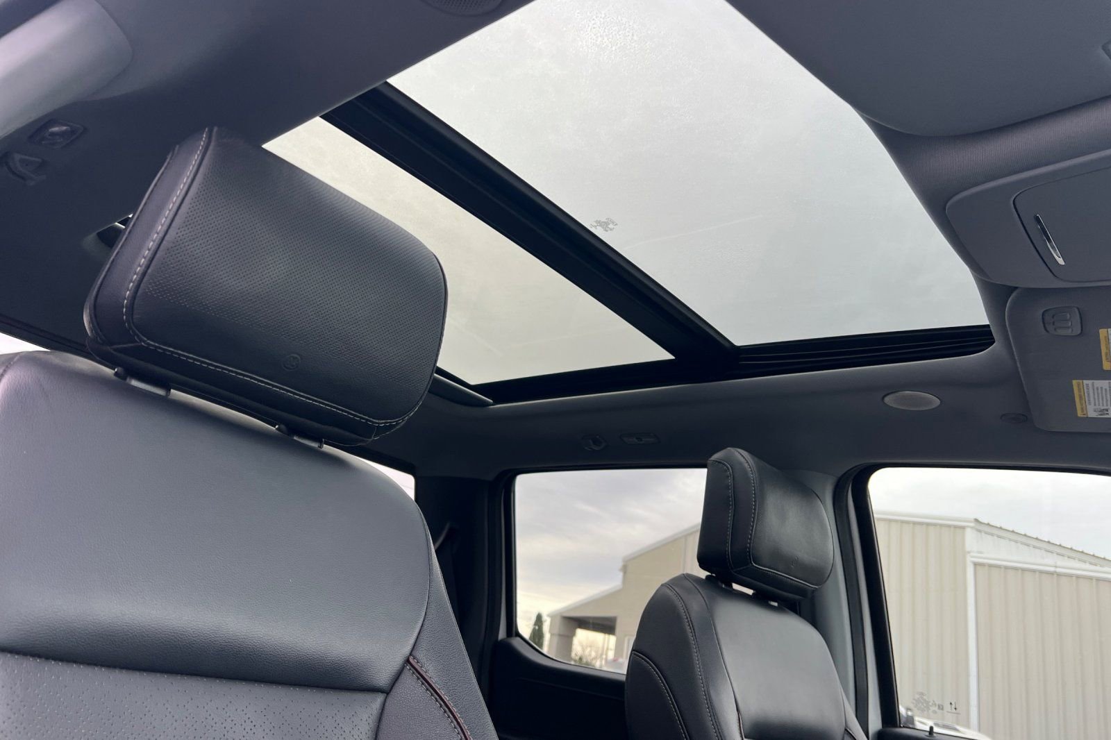 Used 2023 Ford F150 Lariat w/ Equipment Group 502A High image 16