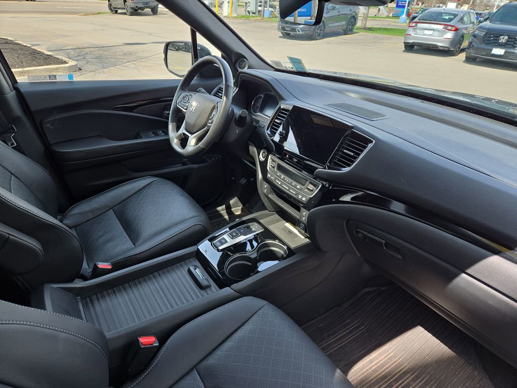Certified 2021 Honda Passport Elite image 27