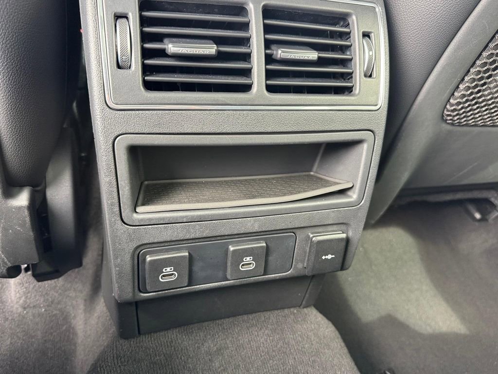 Used 2021 Jaguar F-PACE S image 10