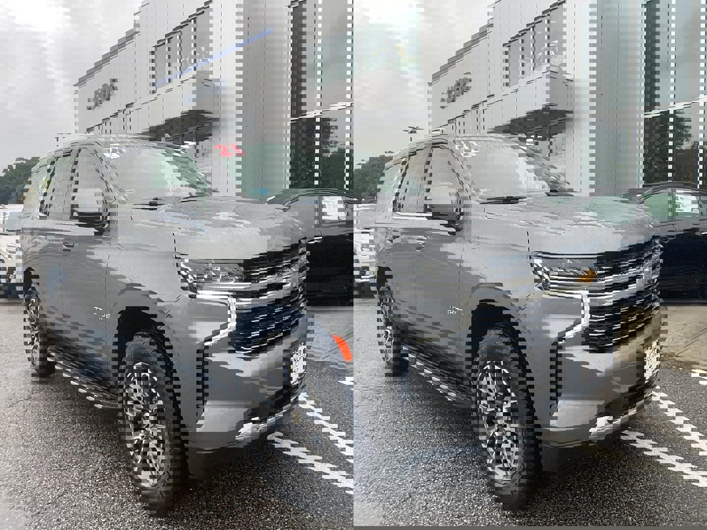 Used 2021 Chevrolet Tahoe LT image 1