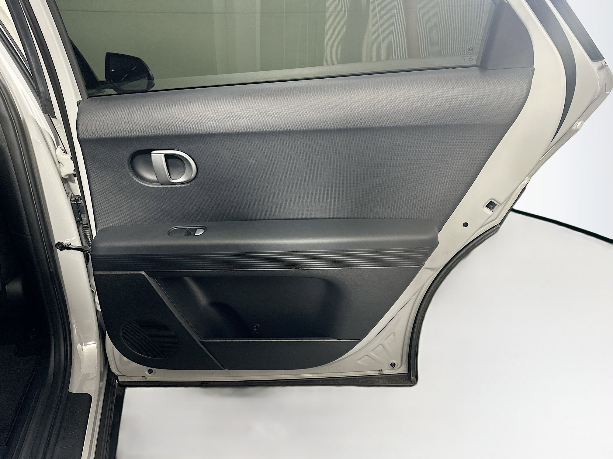Used 2024 Hyundai Ioniq 5 SEL RWD image 30
