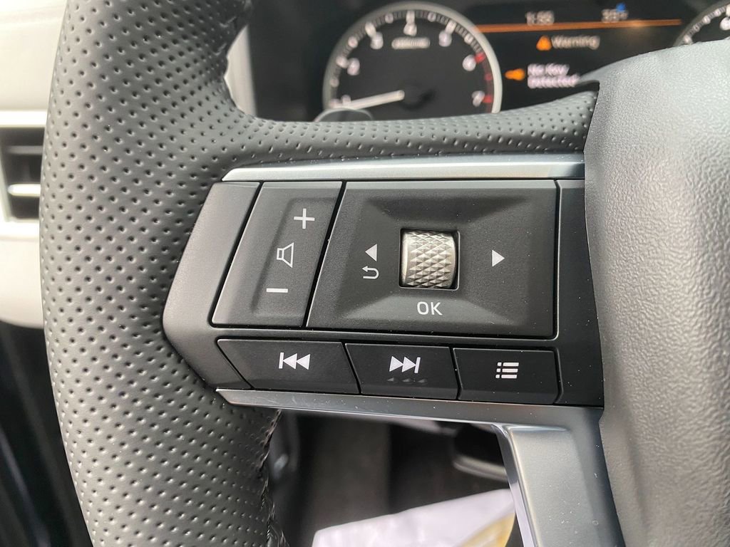 New 2026 Mitsubishi Outlander SE image 16