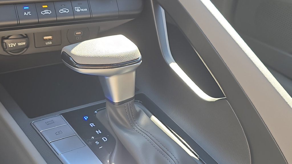 New 2026 Hyundai Elantra SE FWD image 22