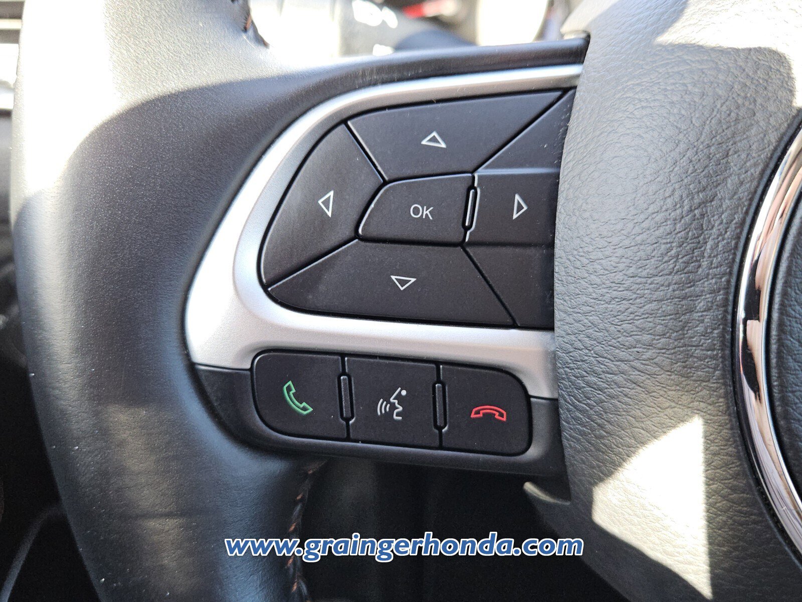 Used 2017 Jeep Compass Limited image 19