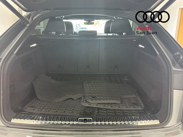 Used 2021 Audi Q8 Premium Plus w/ Premium Plus Package image 12