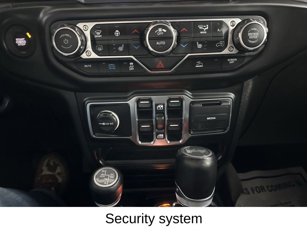 Used 2023 Jeep Wrangler Unlimited Sahara w/ Cold Weather Group image 39