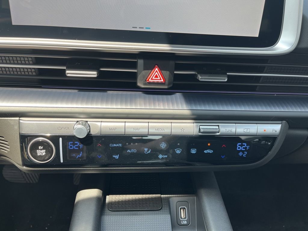 New 2024 Hyundai Ioniq 6 SEL AWD/4WD image 18