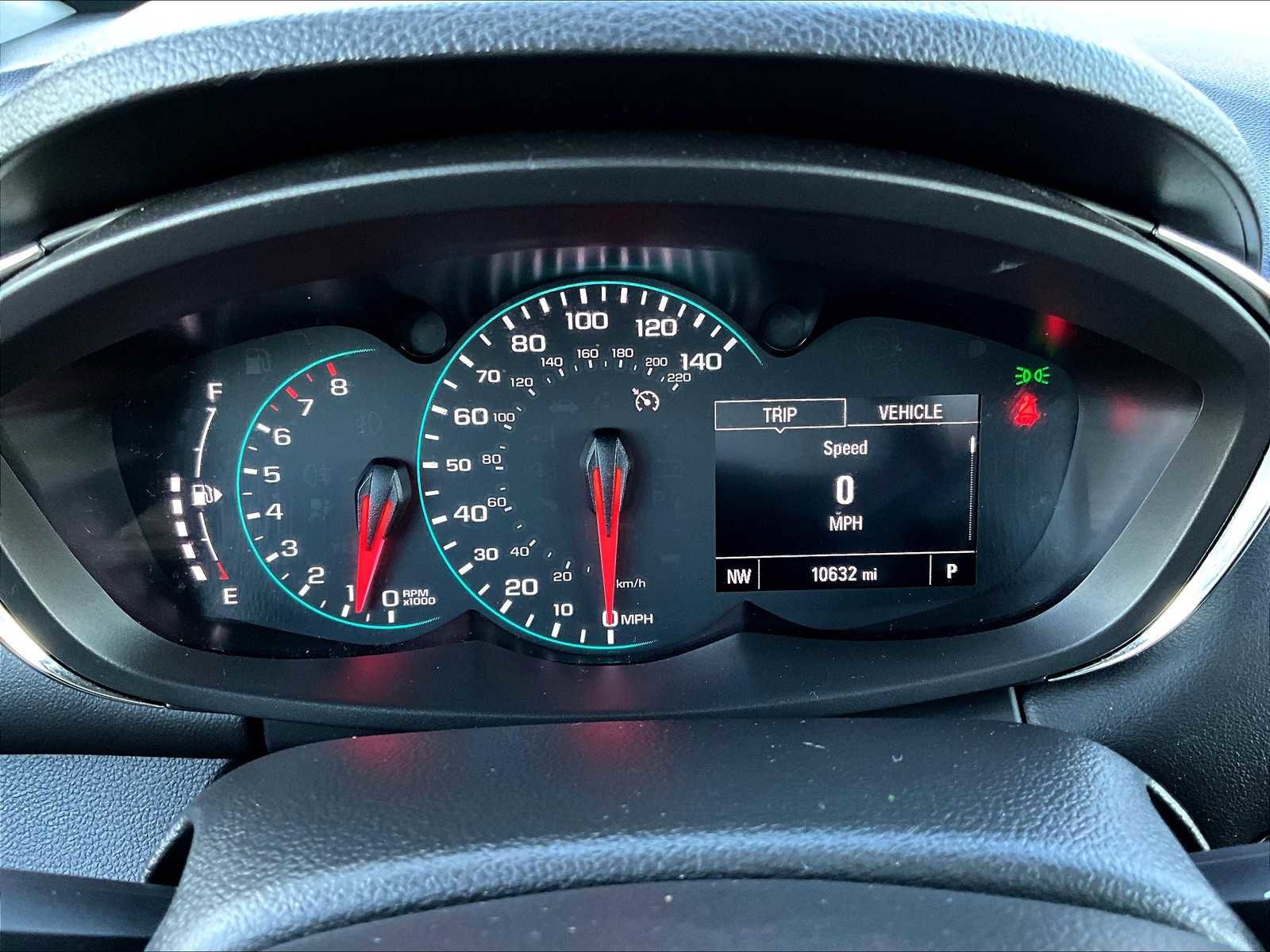 Used 2022 Chevrolet Trax LT w/ LT Convenience Package image 24