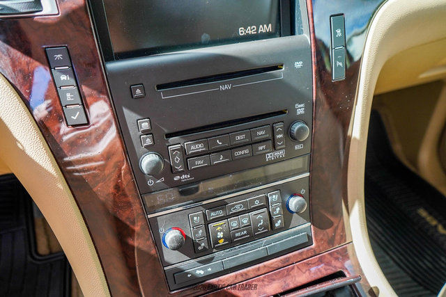 Used 2009 Cadillac Escalade AWD image 40