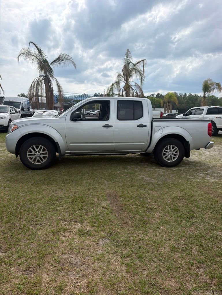 Used 2019 Nissan Frontier SV w/ Value Truck Package RWD image 2