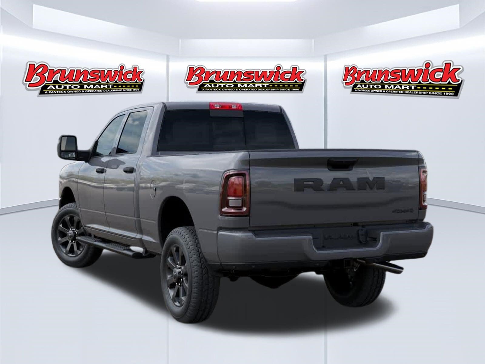 New 2026 RAM 2500 Tradesman AWD/4WD image 3