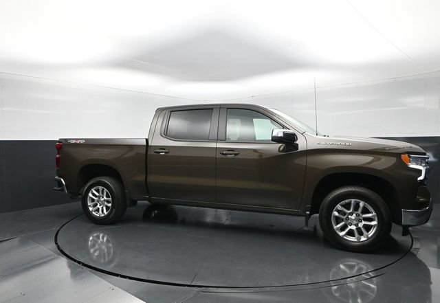 Used 2023 Chevrolet Silverado 1500 LT AWD/4WD image 6