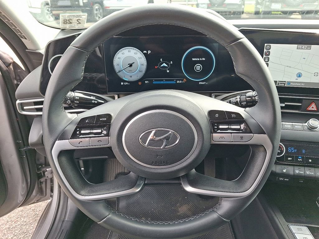 Used 2023 Hyundai Elantra SEL w/ Convenience Package image 20