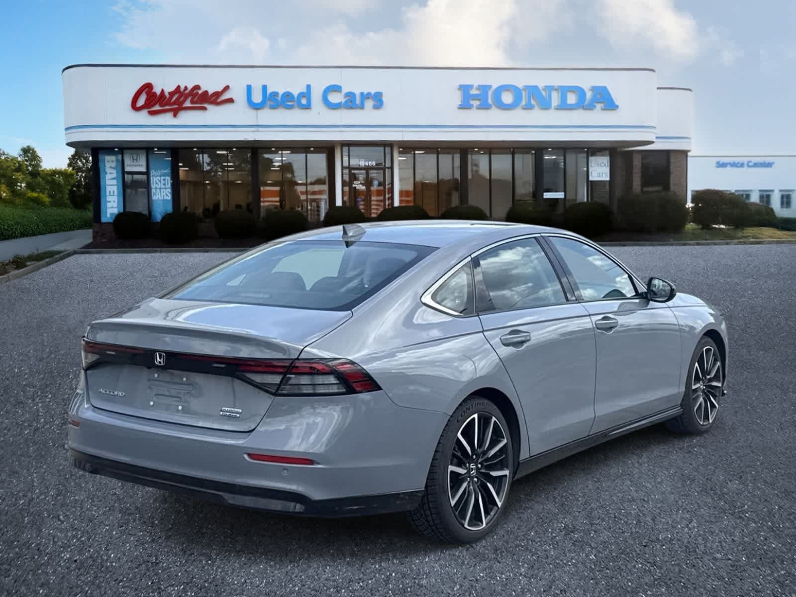 Used 2023 Honda Accord Touring image 5