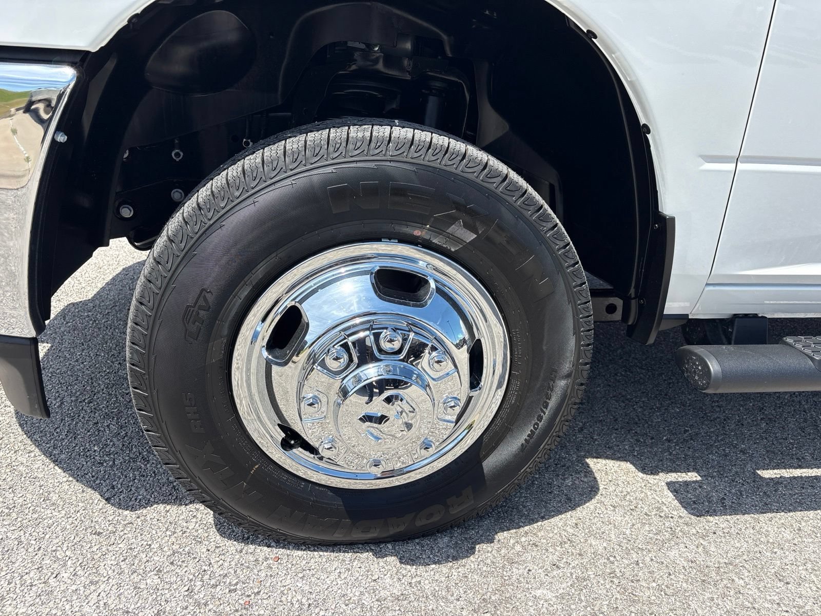 New 2026 RAM 3500 Tradesman AWD/4WD image 33
