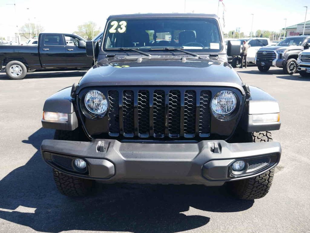 Certified 2023 Jeep Gladiator Willys image 3
