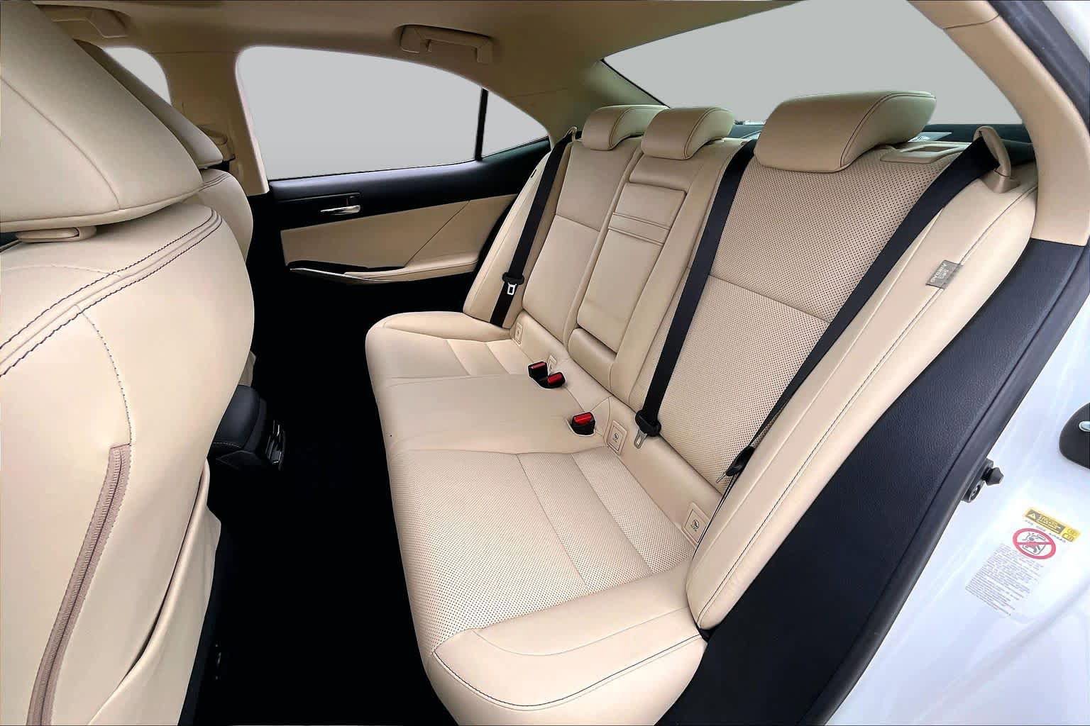 Used 2014 Lexus IS 250 w/ Navigation Package RWD image 18