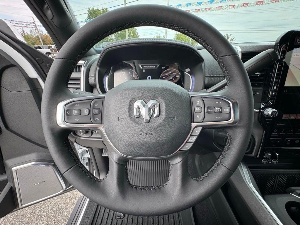 New 2026 RAM 2500 Laramie AWD/4WD image 21