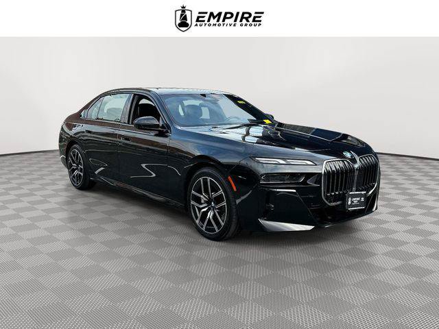 Used 2023 BMW 760i xDrive AWD/4WD image 1