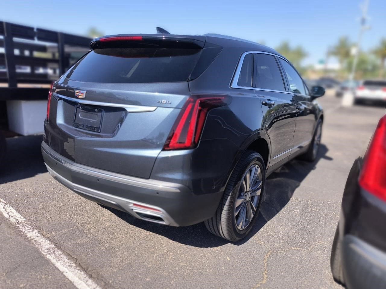 Used 2020 Cadillac XT5 Premium Luxury FWD image 5