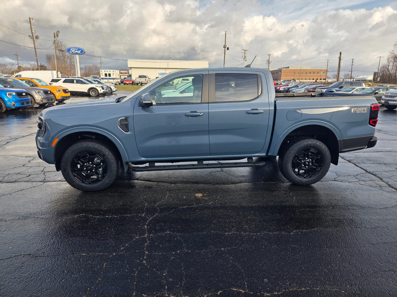 New 2025 Ford Ranger Lariat w/ FX4 Off-Road Package image 13