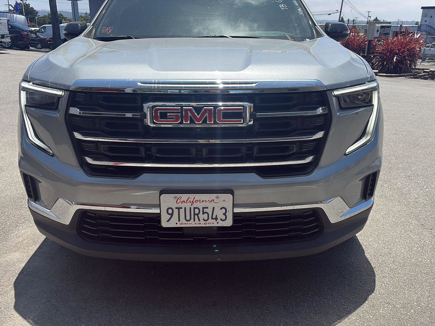 Used 2025 GMC Acadia Elevation AWD/4WD image 2