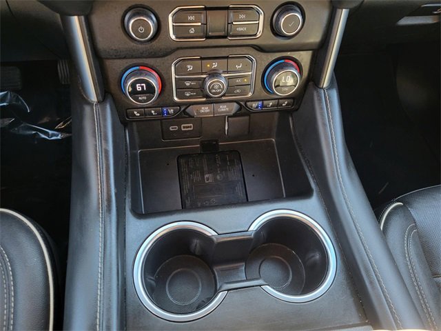 Used 2023 Chevrolet Suburban Premier image 27