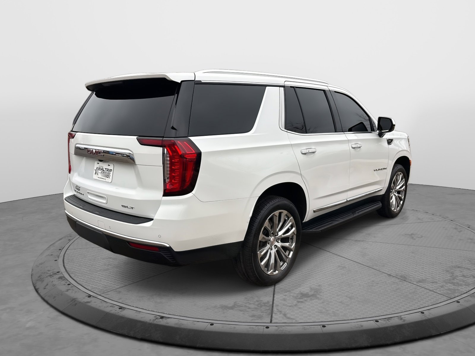Used 2021 GMC Yukon SLT image 8