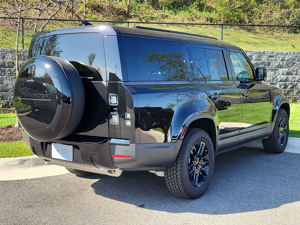 New 2026 Land Rover Defender 130 S image 2