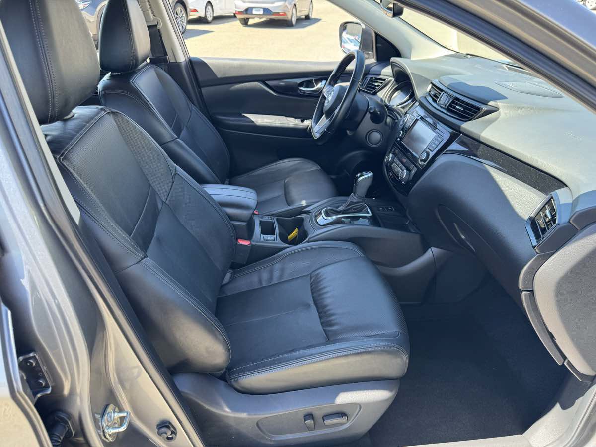 Used 2022 Nissan Rogue Sport SL w/ Premium Package AWD/4WD image 13
