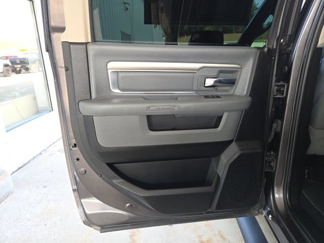 Used 2020 RAM 1500 Warlock AWD/4WD image 47