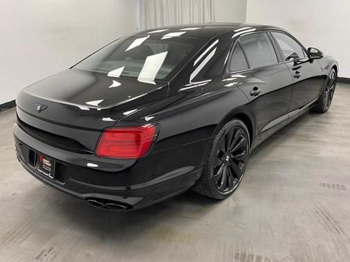 Used 2021 Bentley Flying Spur V8 AWD/4WD image 5