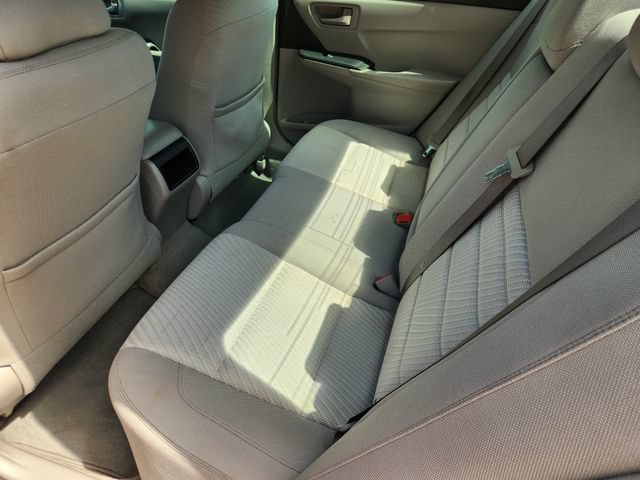 Used 2015 Toyota Camry LE FWD image 20