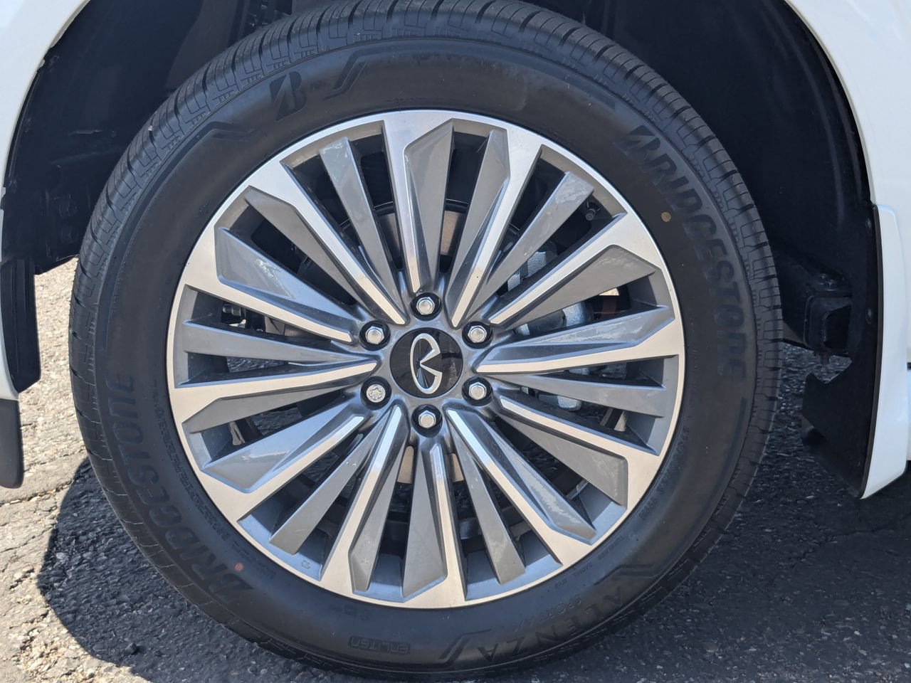 Certified 2026 INFINITI QX80 Luxe RWD image 9