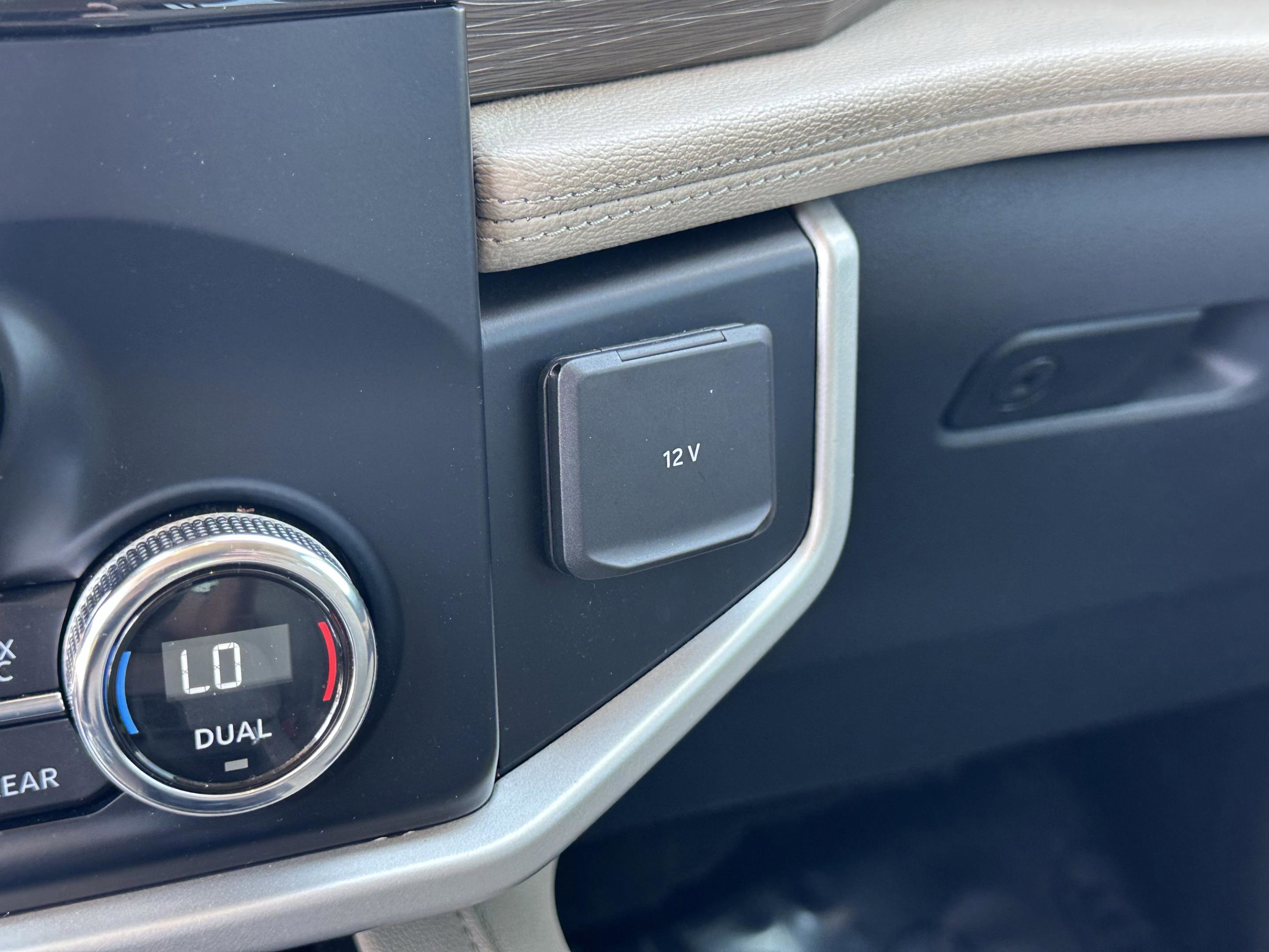 Used 2022 Ford Expedition Limited RWD image 37