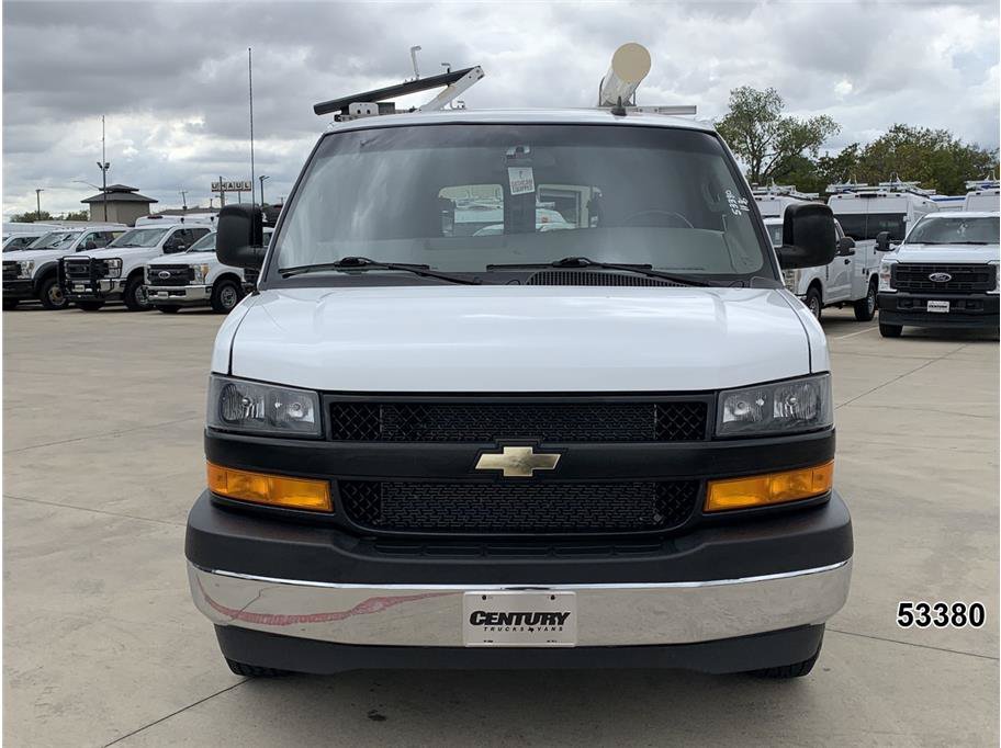 Used 2021 Chevrolet Express 2500 w/ Driver Convenience Package RWD image 15
