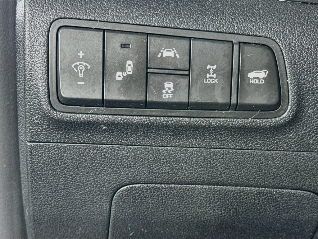 Used 2021 Hyundai Tucson Limited AWD/4WD image 17