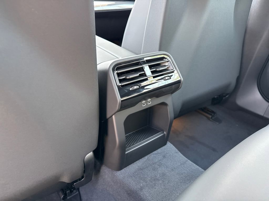 New 2026 BMW i5 eDrive40 AWD/4WD image 21