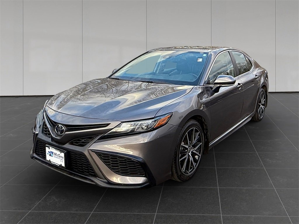 Used 2023 Toyota Camry SE w/ Cold Weather Package