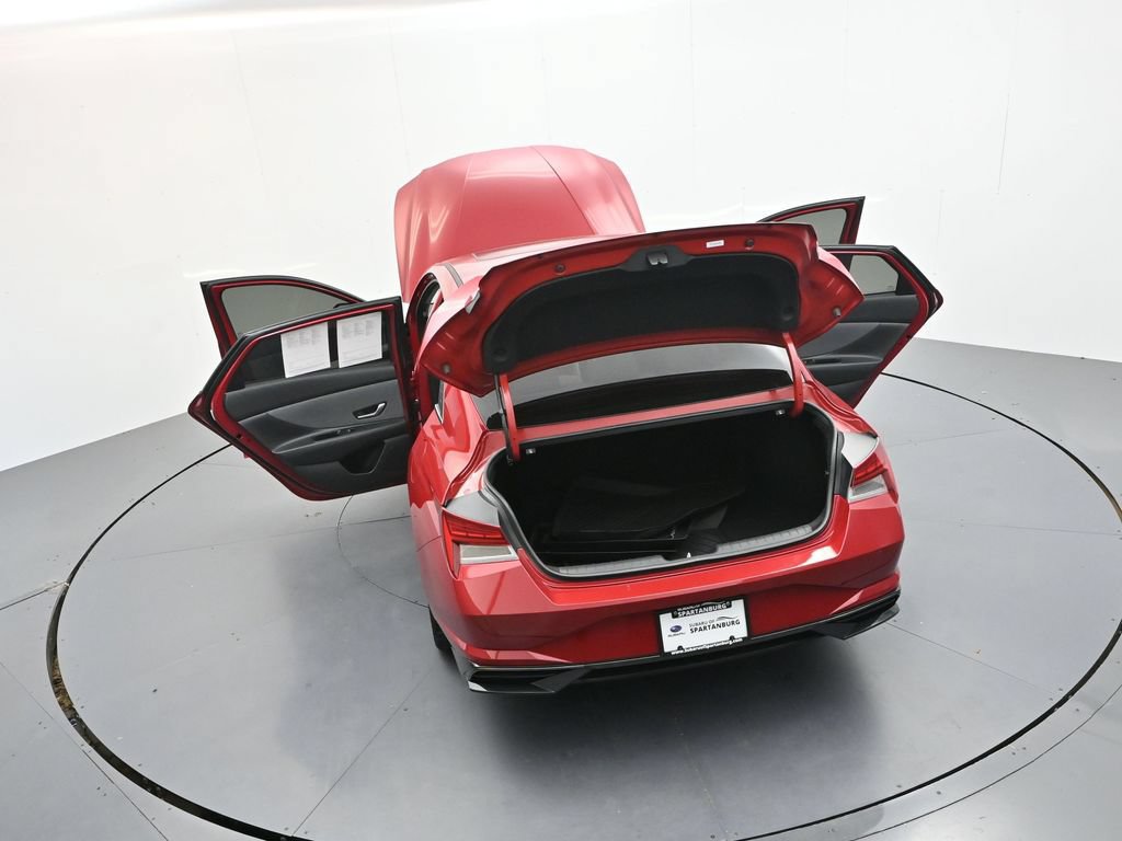 Used 2023 Hyundai Elantra Limited FWD image 39