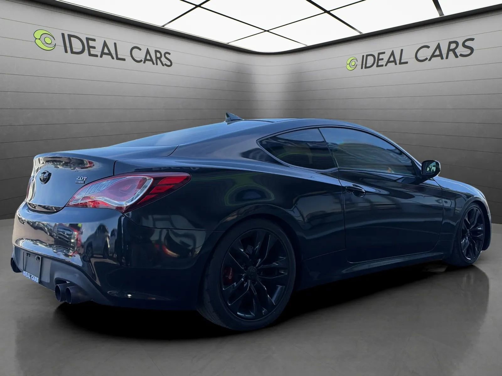 Used 2014 Hyundai Genesis 2.0T RWD image 5