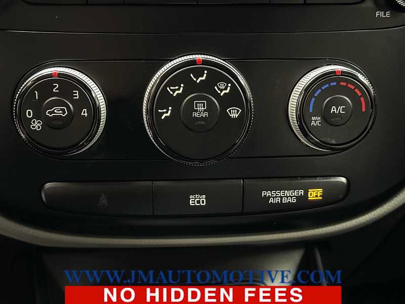 Used 2015 Kia Soul FWD image 30