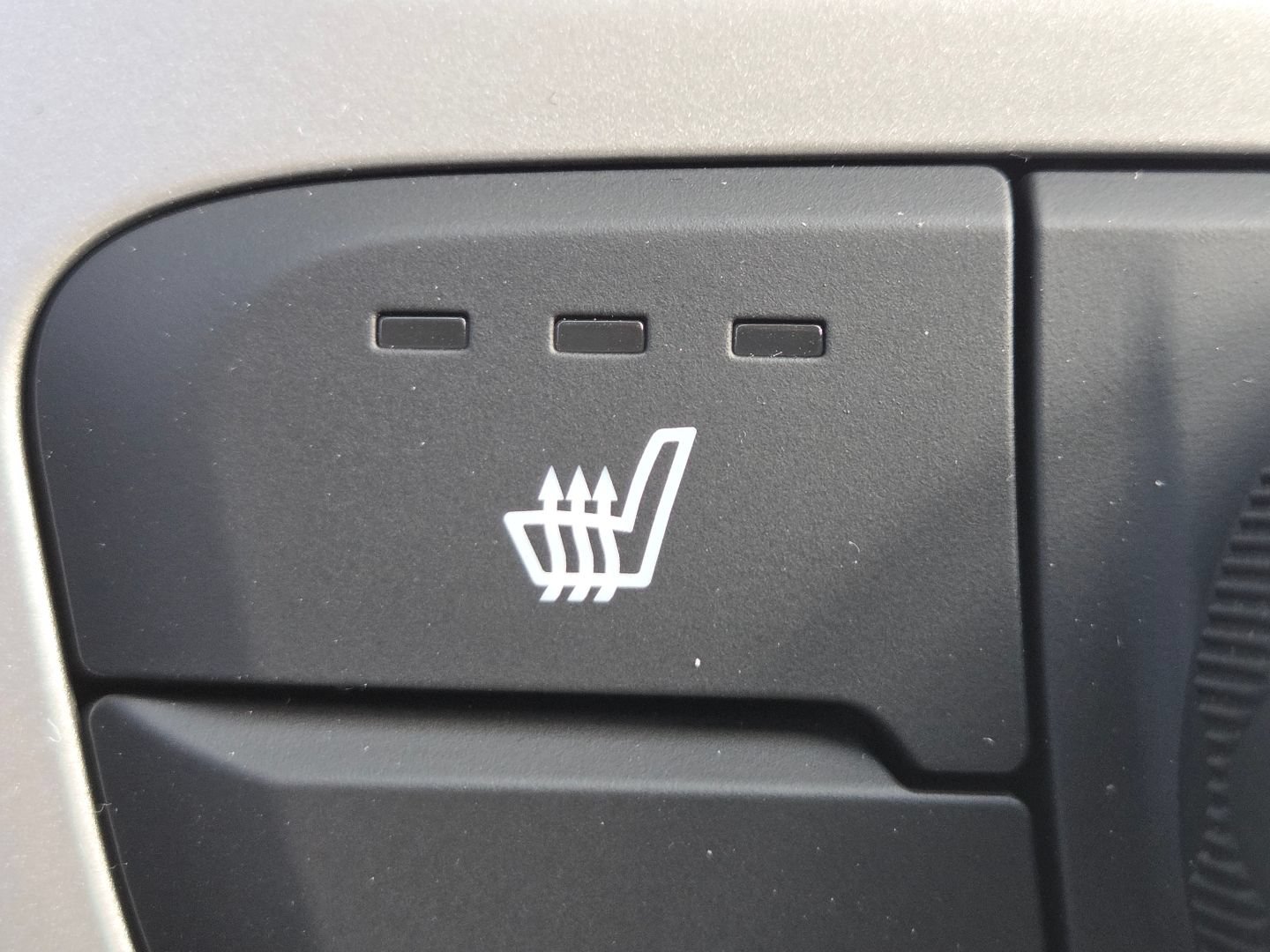 New 2026 Hyundai Venue SEL FWD image 7